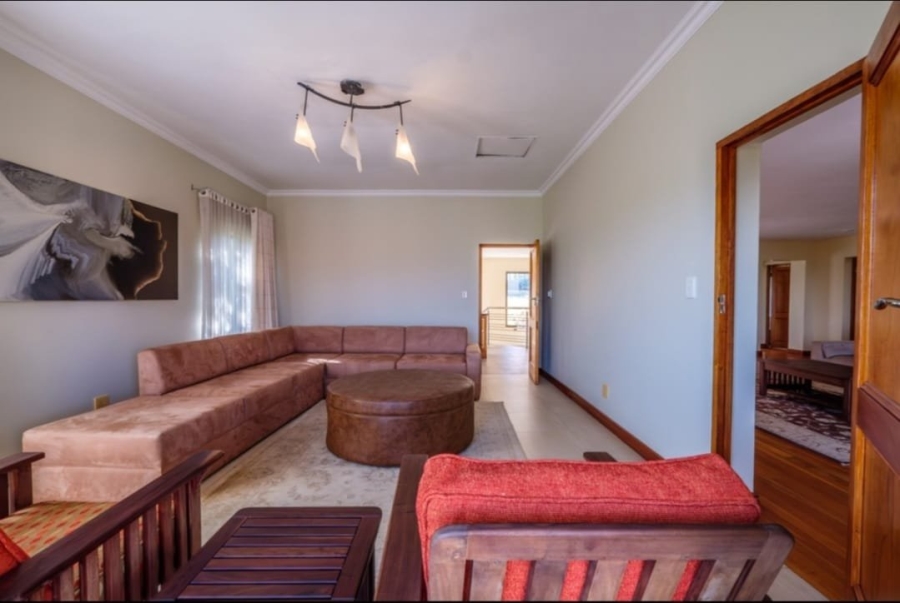 To Let 4 Bedroom Property for Rent in Kosmos Ridge North West